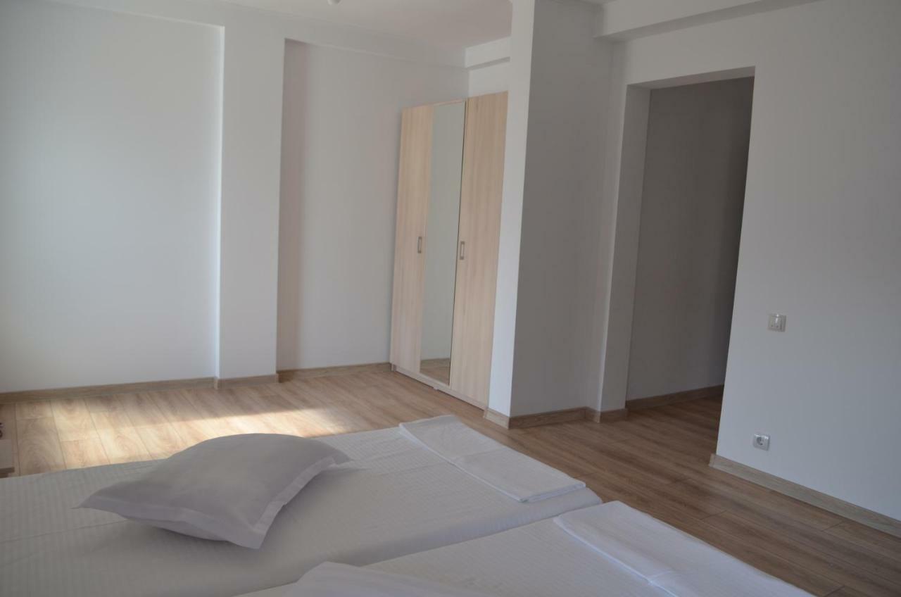 Ermar Hotel Tulcea Exterior photo